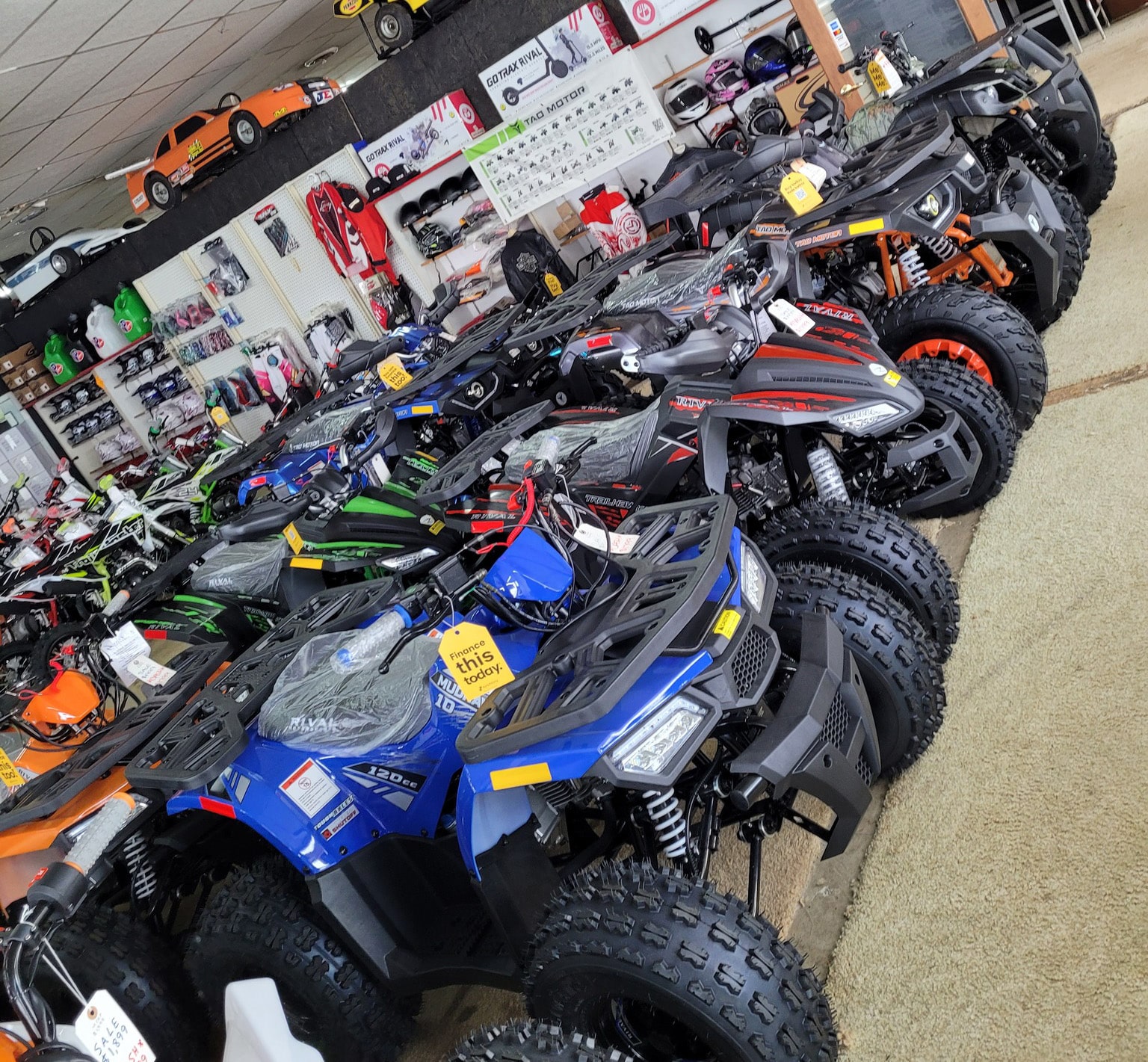 Powersports Heavy Hitter with JumpNCarry JNC660 Jump Box