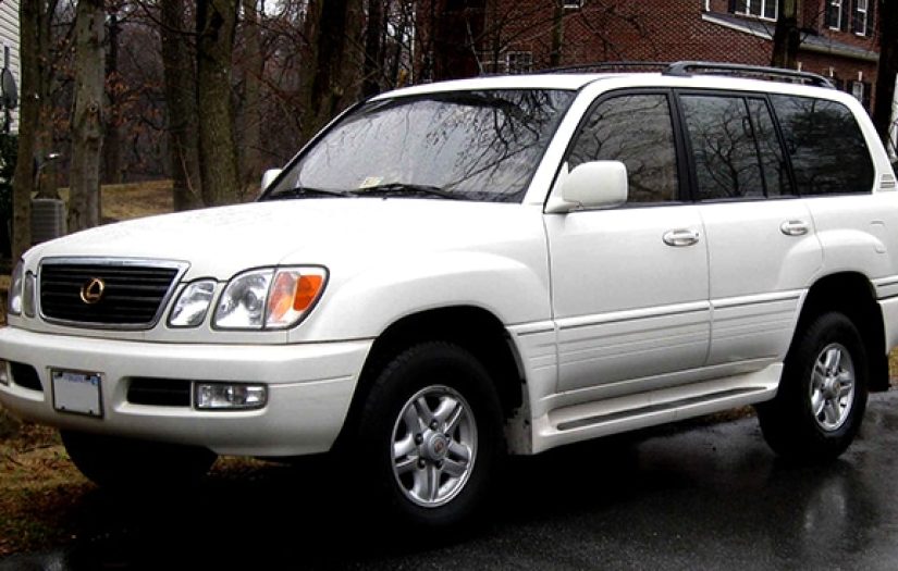 Lexus_LX_470-620px